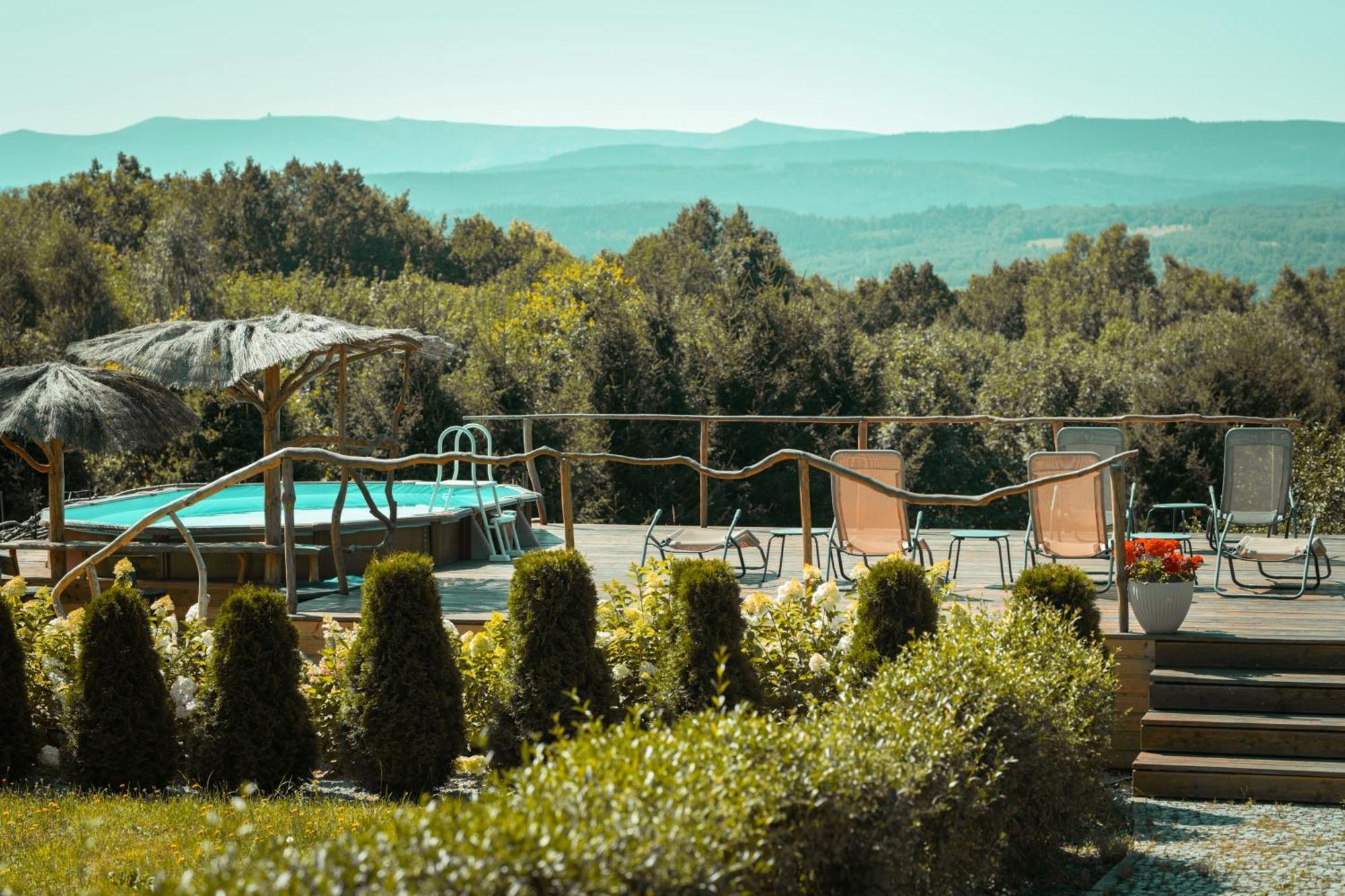 Bonaluti Mirsk Exterior foto